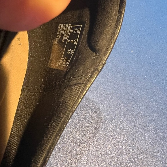 Clarks Collection Shoes Womens 6 M Juliet Palm Slip On Loafer Black Leather - Picture 6 of 6